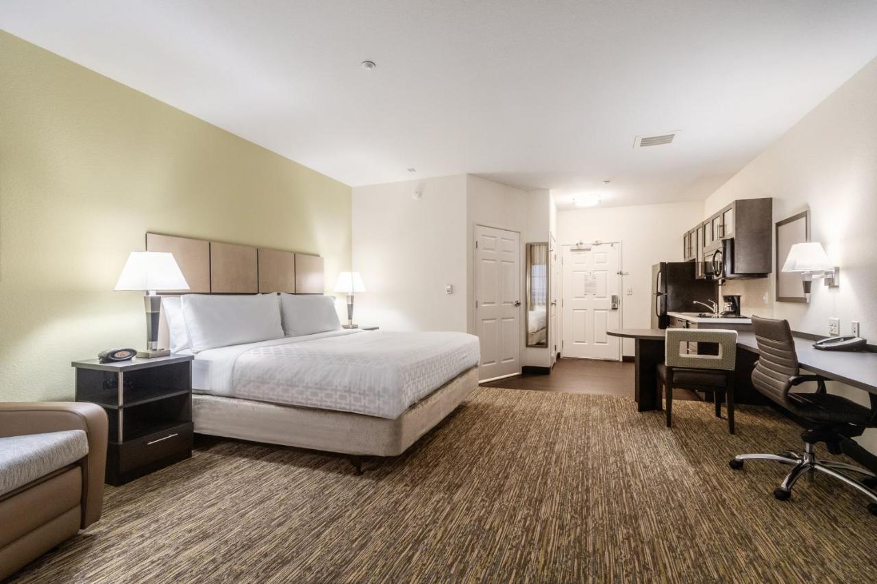 แคนเดิ้ลวูด สวีท พอร์ตแลนด์แอร์พอร์ต Hotel ภายนอก รูปภาพ
