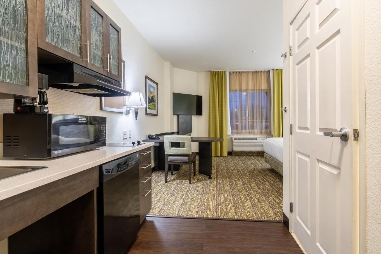 แคนเดิ้ลวูด สวีท พอร์ตแลนด์แอร์พอร์ต Hotel ภายนอก รูปภาพ