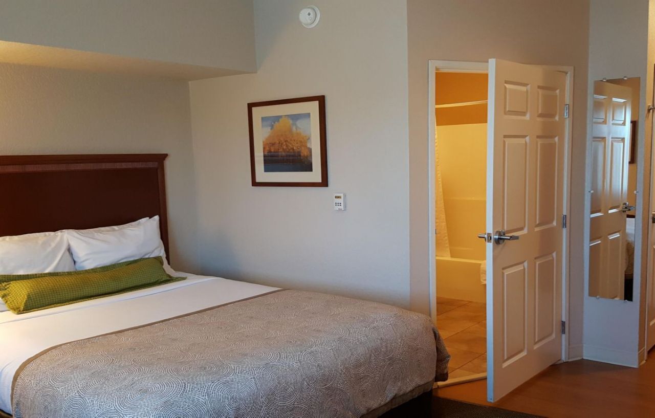 แคนเดิ้ลวูด สวีท พอร์ตแลนด์แอร์พอร์ต Hotel ภายนอก รูปภาพ
